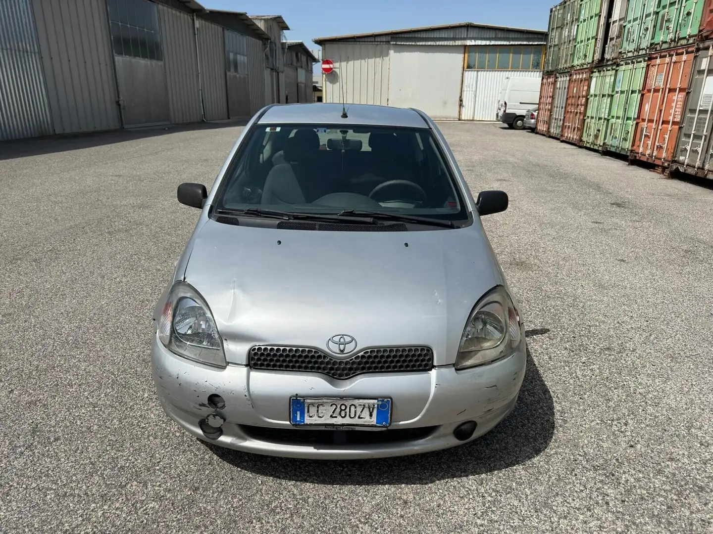 Toyota Yaris 1.0i 16V cat 3 porte GPL Grigio - 2