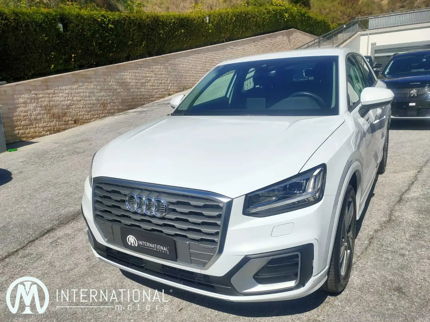 Audi Q2 30 TDI S tronic Admired ADVANCED Blanc - 1