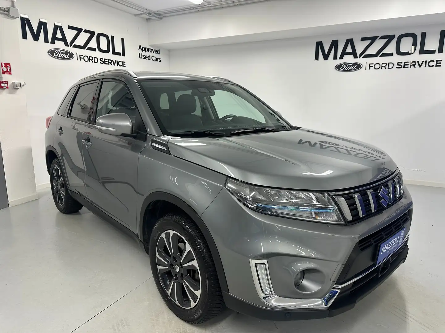 Suzuki Vitara 1.4 Hybrid Top 2wd Grigio - 1