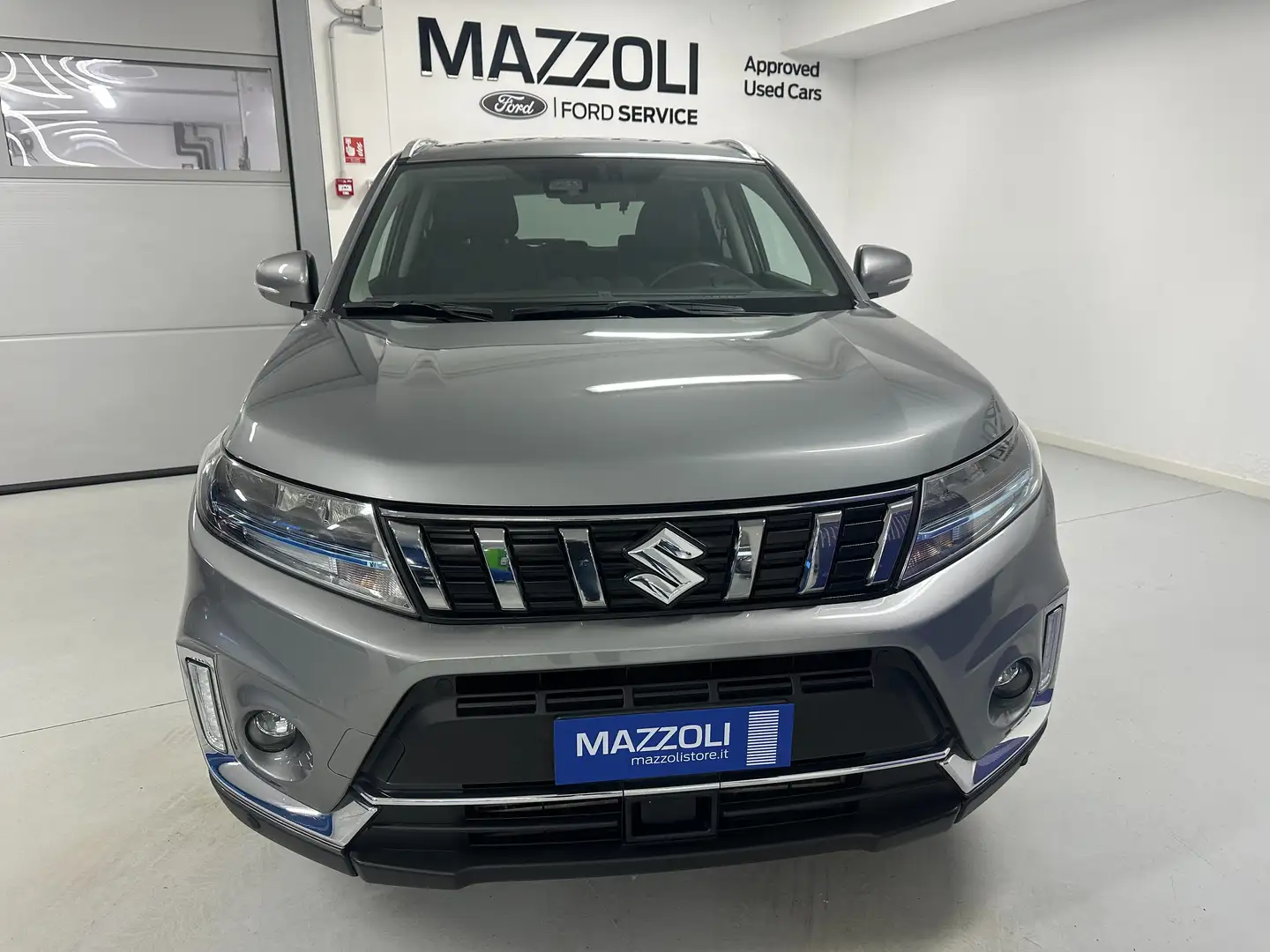 Suzuki Vitara 1.4 Hybrid Top 2wd Grigio - 2
