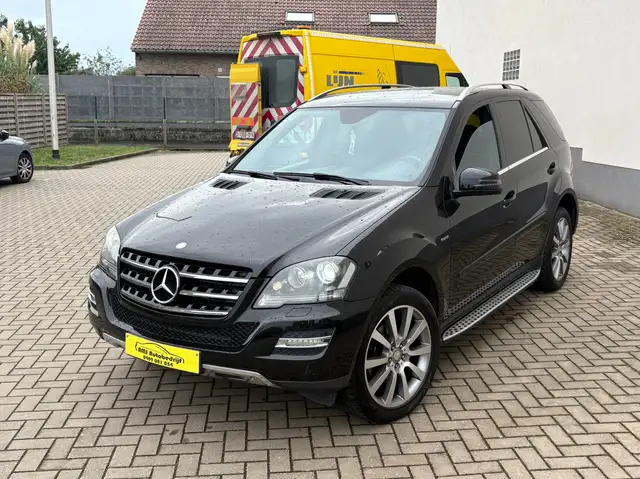Mercedes-Benz ML 300 ML 300 CDI BlueEFFICIENCY grand édition