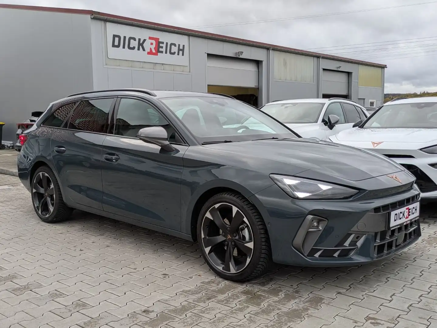 CUPRA Leon 1.5 eTSI EDGE DSG*ACC*KAM*18"5JGARANTIE Blau - 1