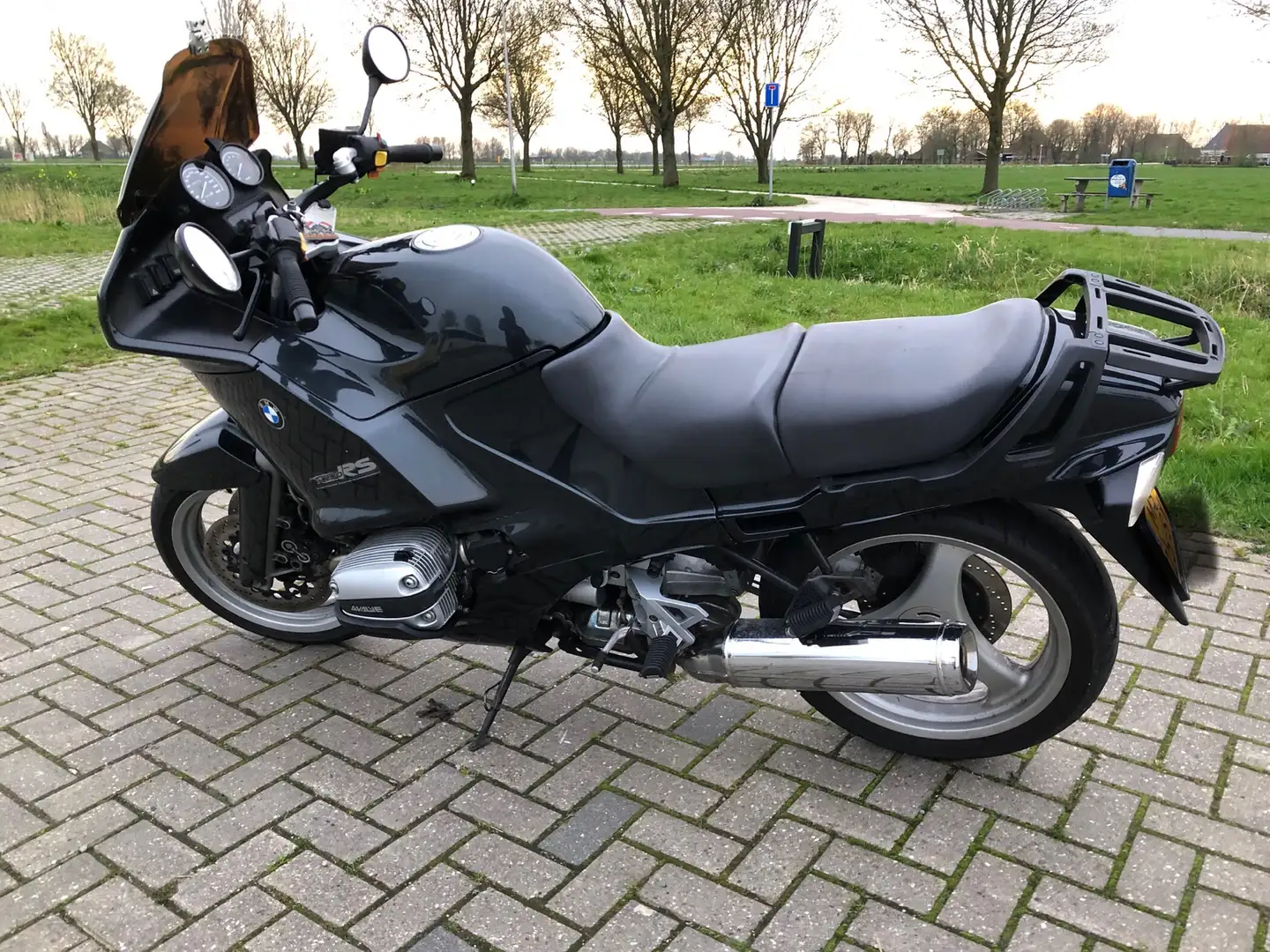 BMW R 1100 RS crna - 1