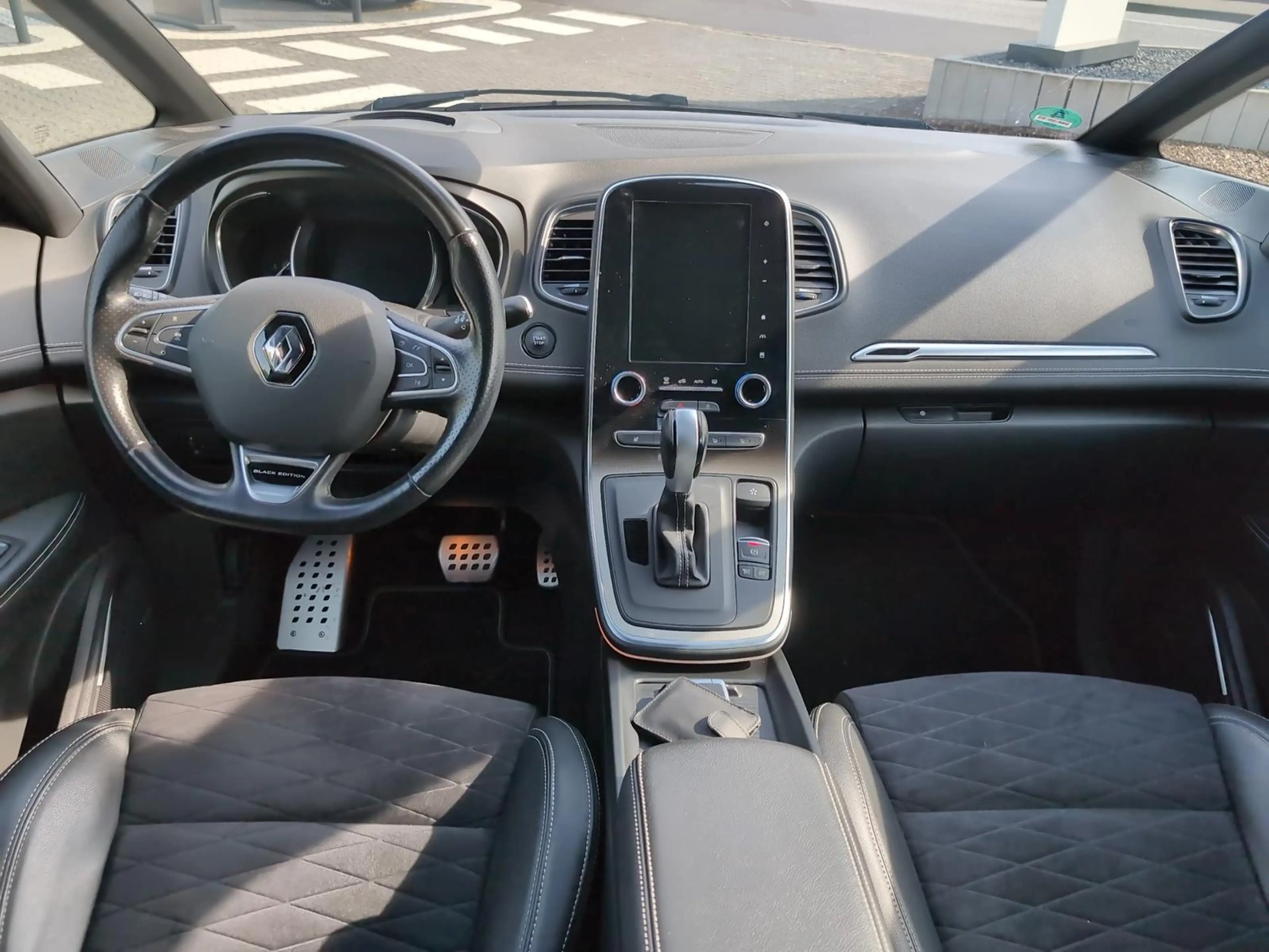 Renault Scenic IV Black Edt. TCe 160 EDC — photo 13