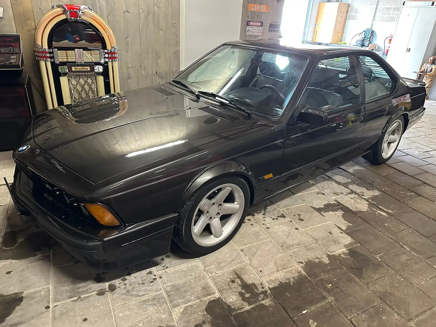 BMW M6 E24 M635CSi Noir - 2