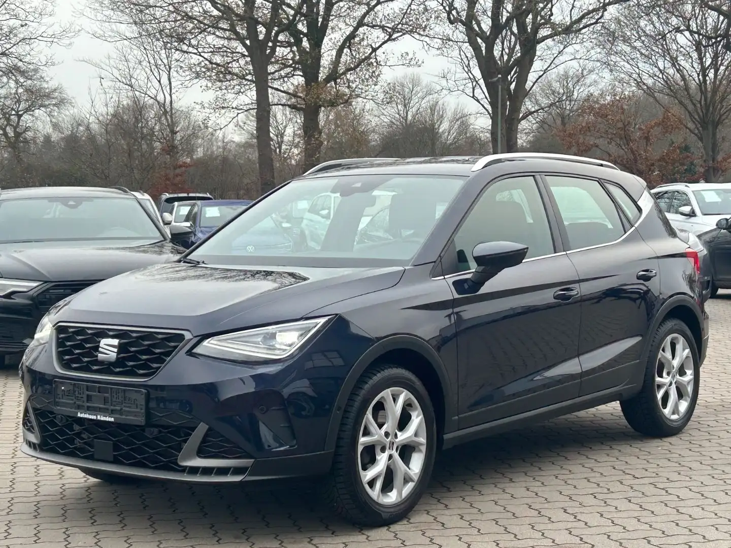 SEAT Arona FR-Line 1.0 TSI °AHK°ACC°RFK° Grün - 1