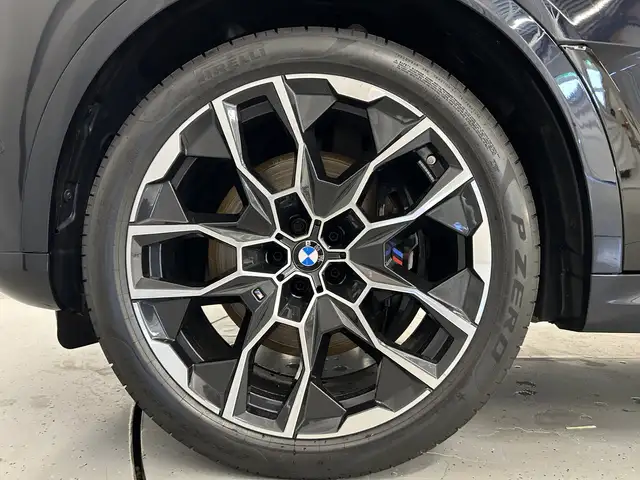 BMW X7 xDrive40d *M-Sport PRO / Exclusiv Paket* Ansicht 23
