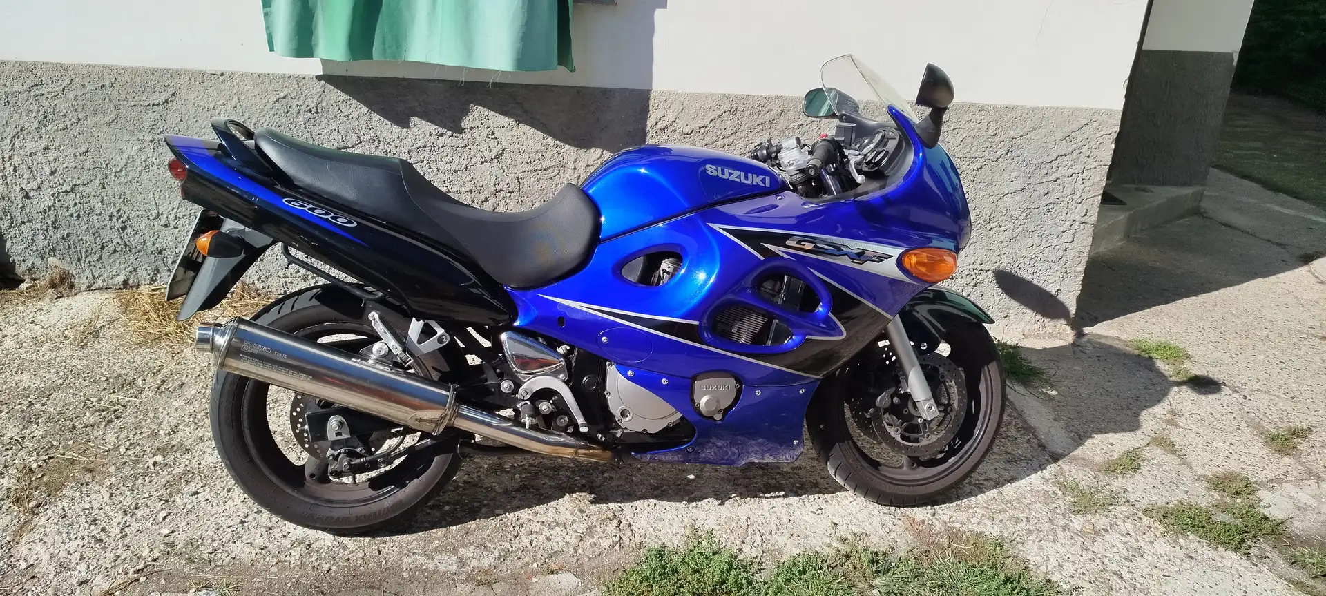 Suzuki GSX 600 F Modrá - 2