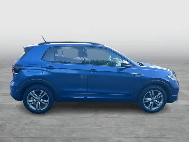 Volkswagen T-Cross view 6