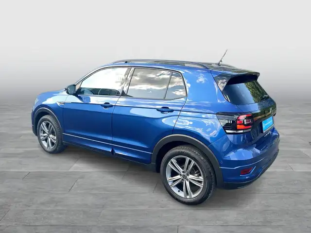 Volkswagen T-Cross view 3