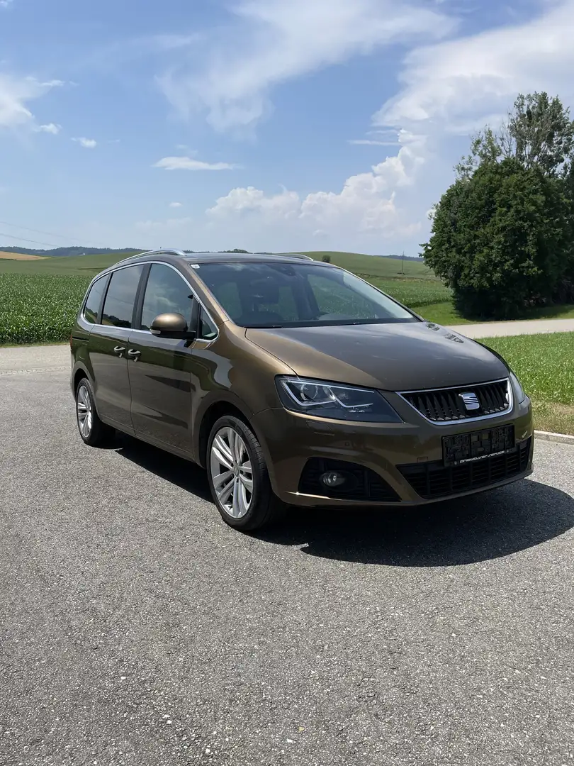 SEAT Alhambra 2,0 TDI CR Ecomotive Style / Rollstuhl geeignet Hnědá - 2