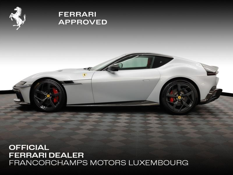 Ferrari 12 Cilindri 6.5 - 829 cv — photo 6
