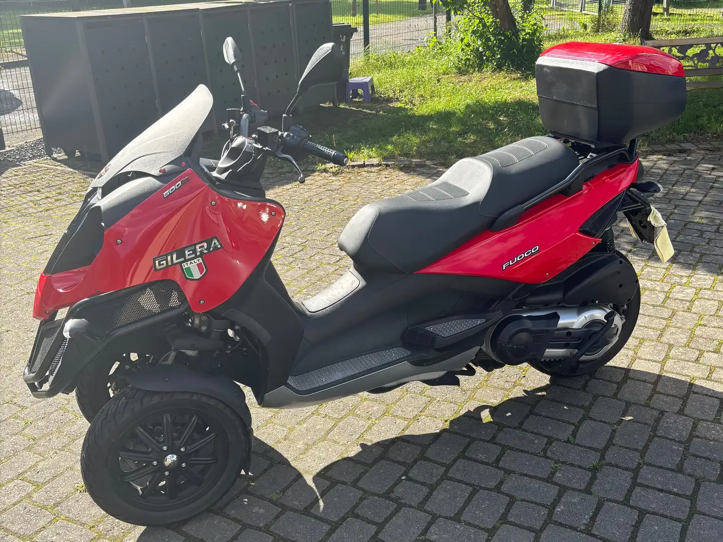 Gilera Fuoco 500 Roşu - 2