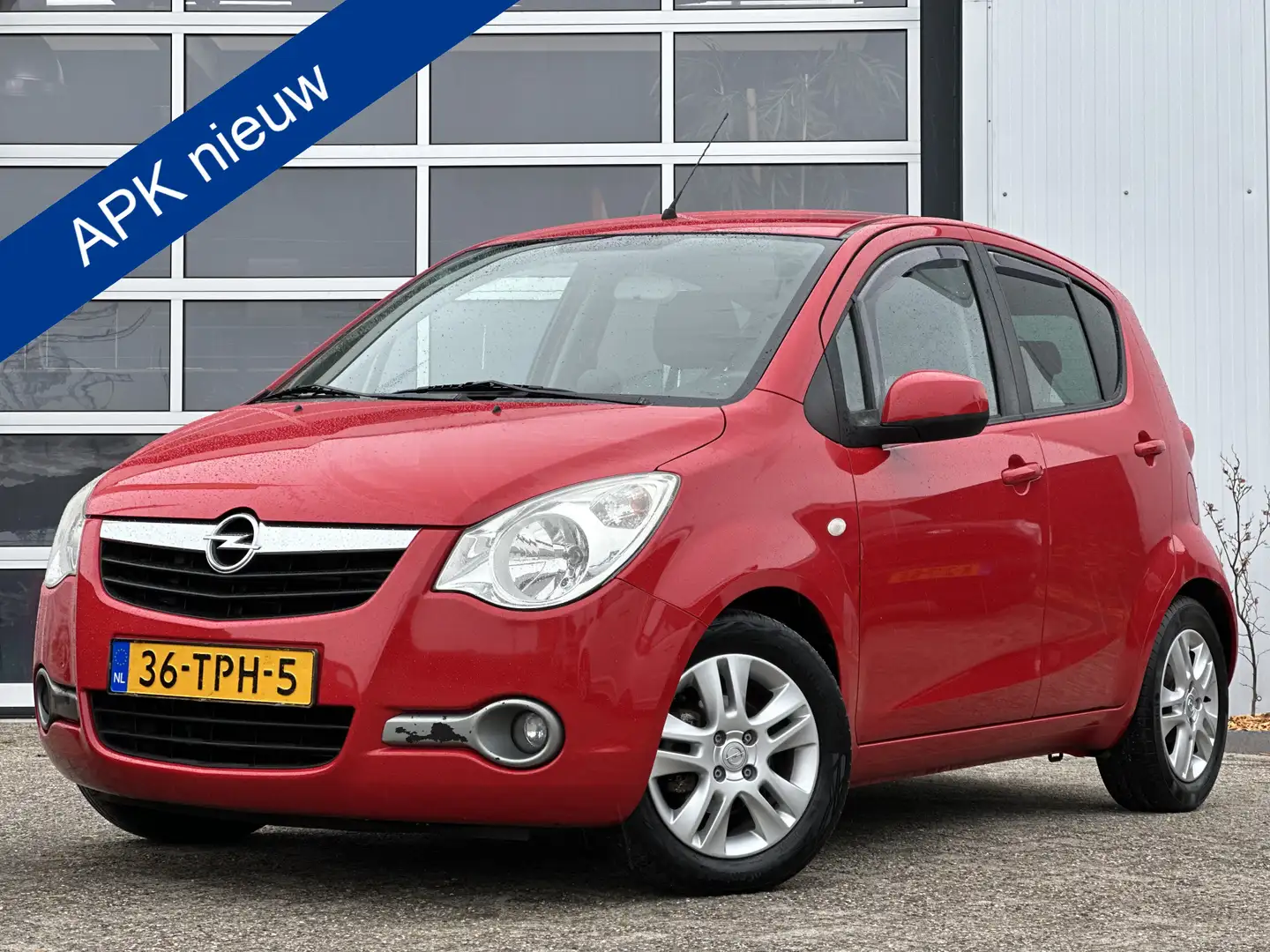 Opel Agila 1.0 Edition 68pk | Airco | Bekerhouder | Elek. ram Rood - 1
