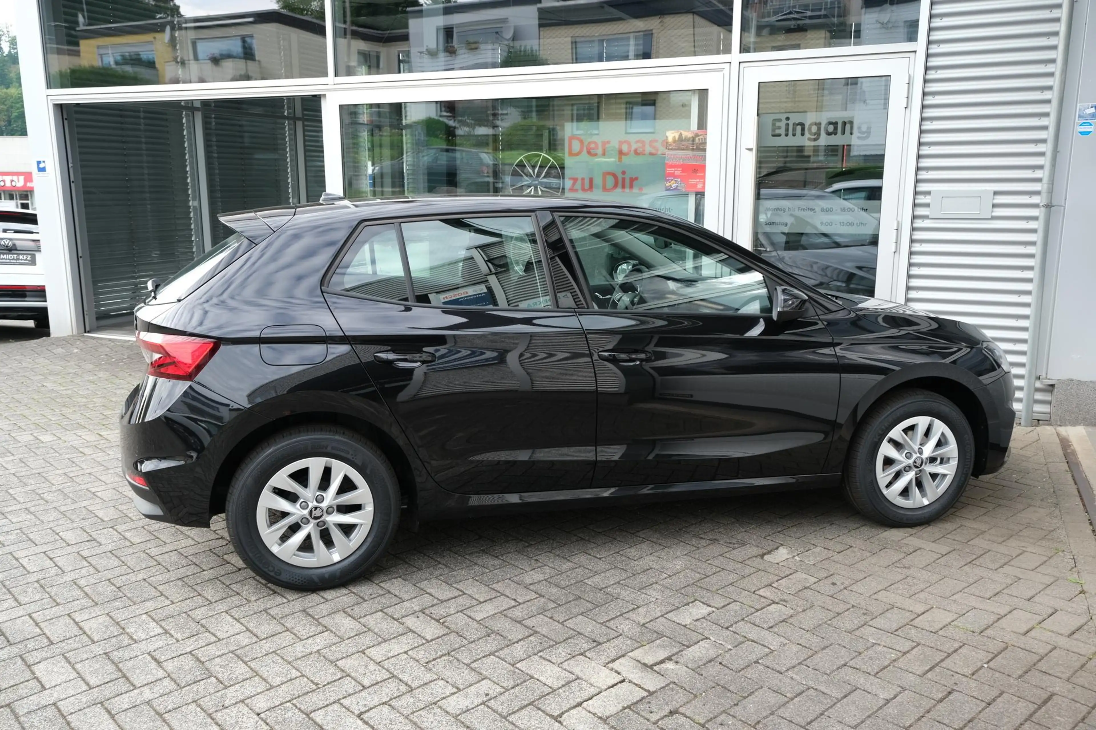 Skoda Fabia Selection 1.0 TSI LED Kamera App-Navi PDC v+h W... — photo 6