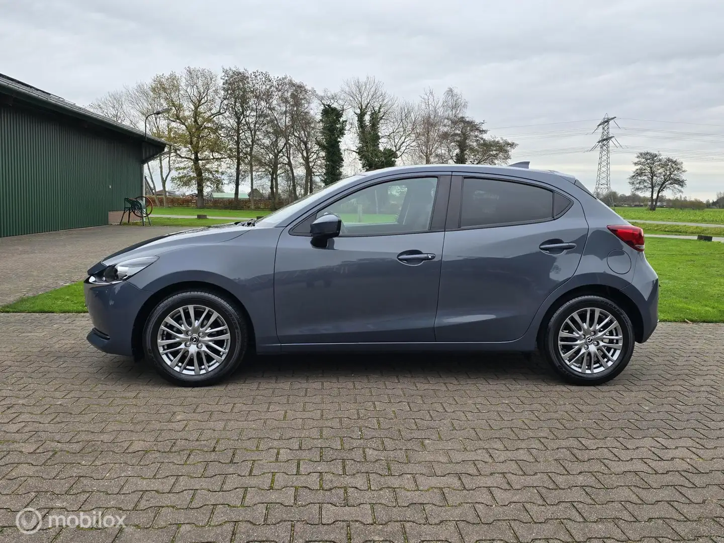 Mazda 2 1.5 Skyactiv-G Kizoku/CARPLAY/16 INCH/PDC Gris - 2