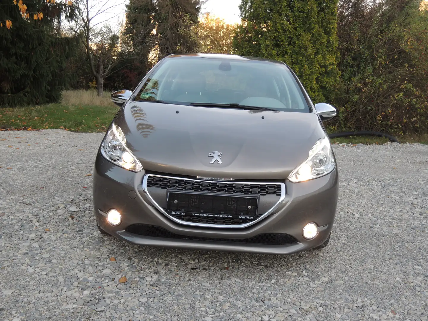 Peugeot 208 Allure ( 2-Hand ) Braun - 2