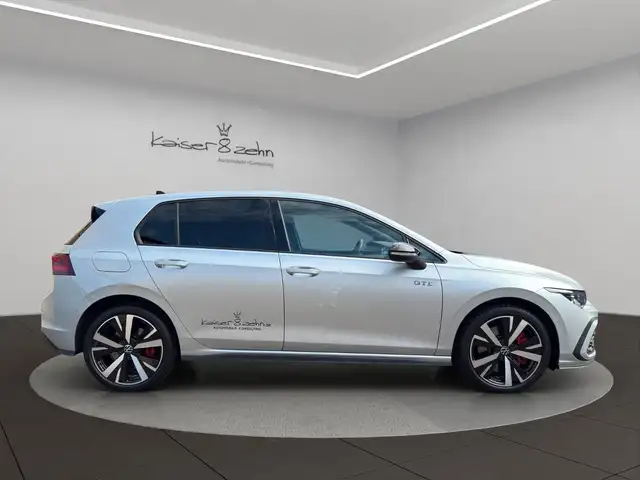 Volkswagen Golf view 5