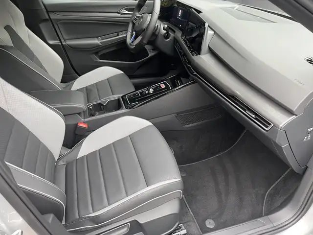 Volkswagen Golf view 13
