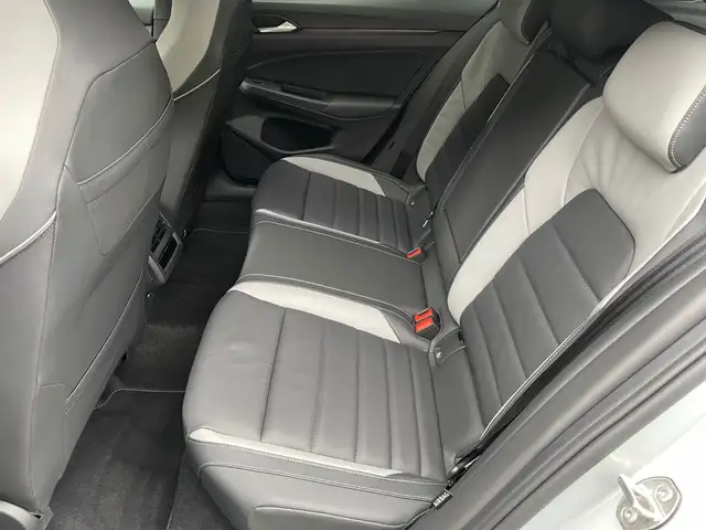 Volkswagen Golf view 10