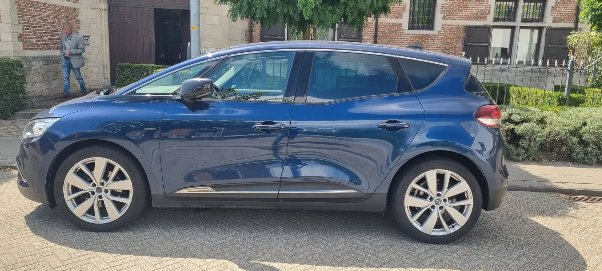 Renault Scenic Scenic TCe 140 GPFLIMITED Blauw - 1