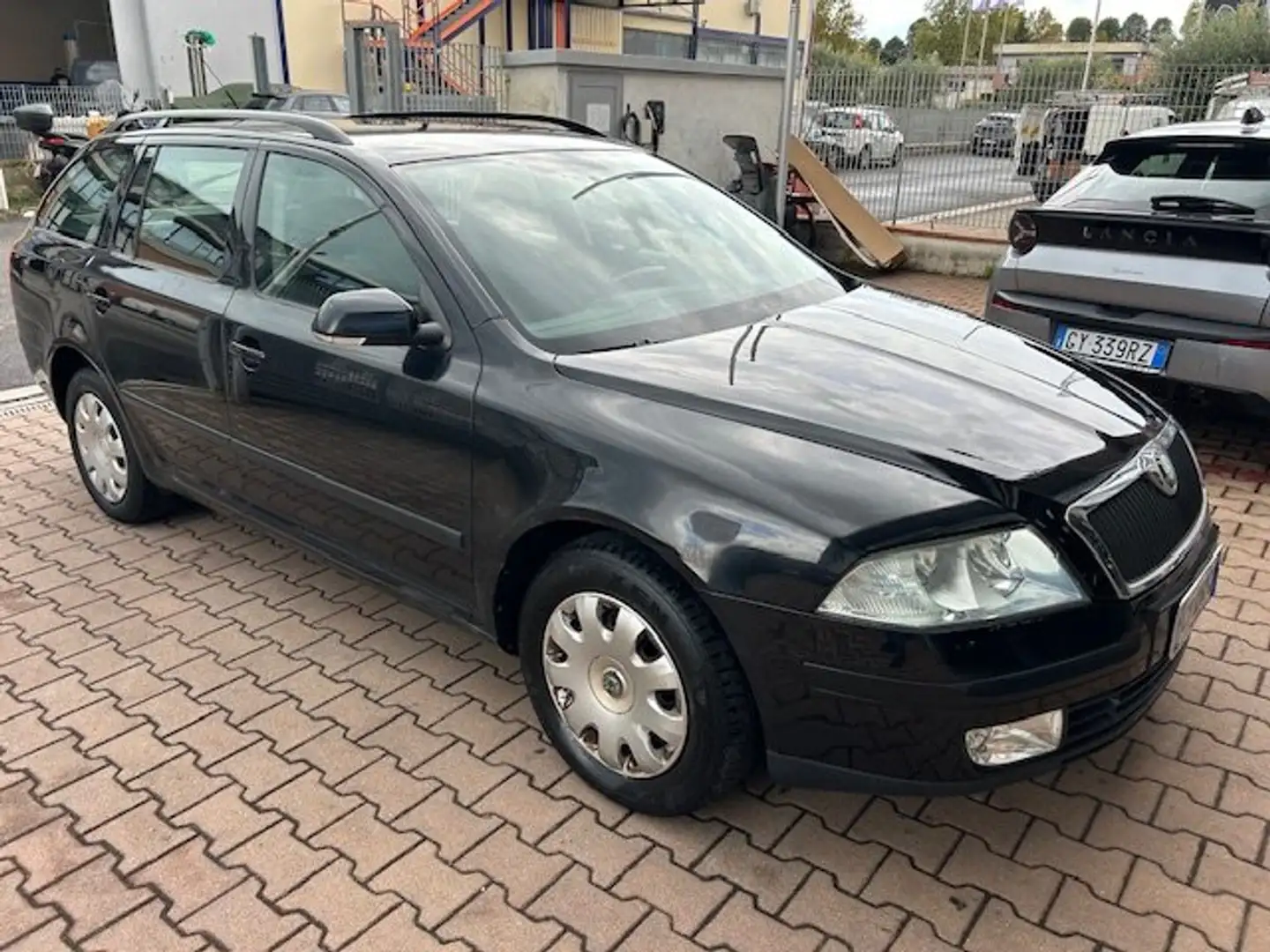 Skoda Octavia IIWagon1.6 fsiAmbiente 115cv SOLO 139000 KM CLIMA Nero - 1