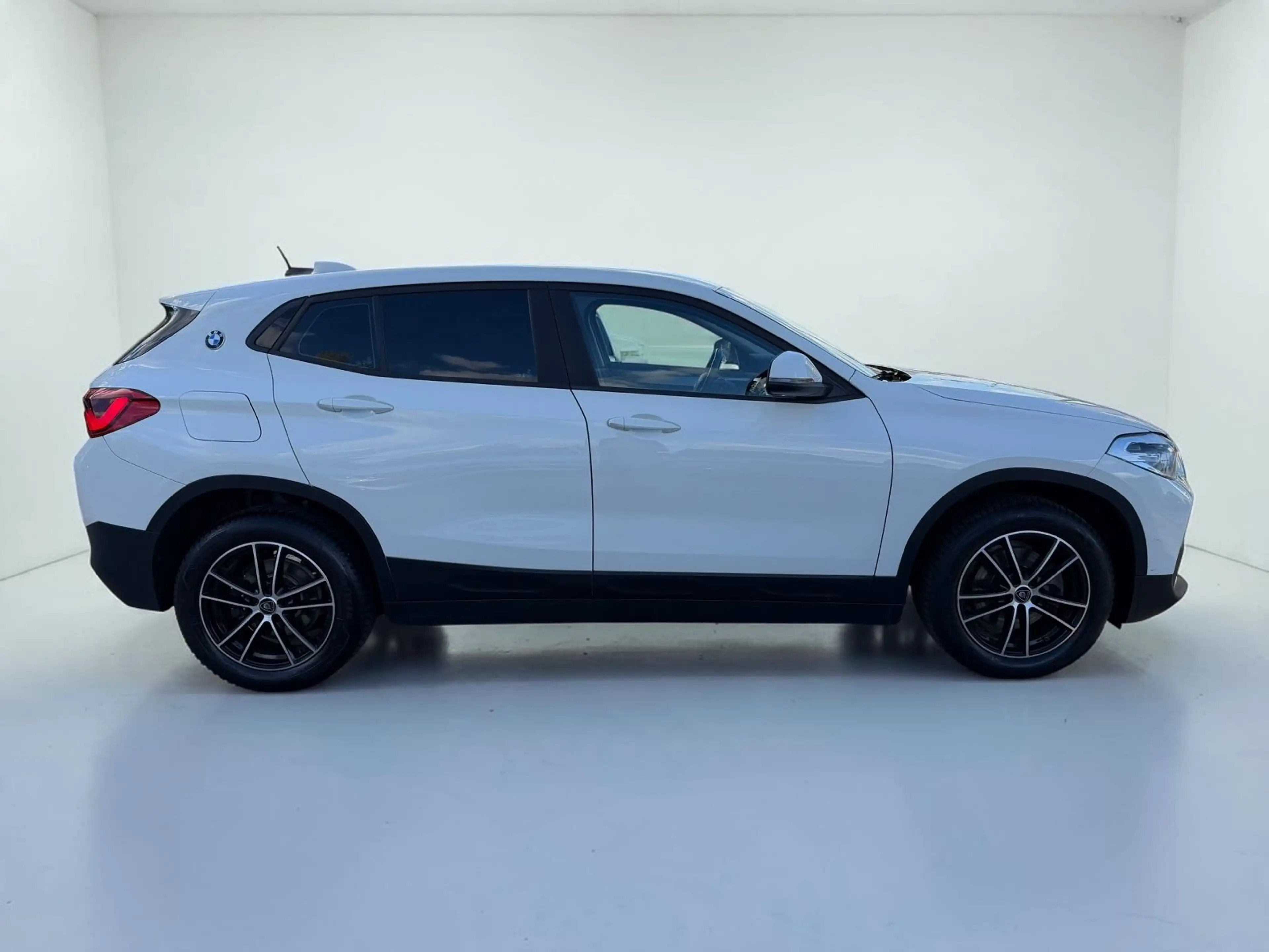 BMW X2 sDrive 18 i Advantage*NAVI*LED*SHZ*KLIMA* — photo 6