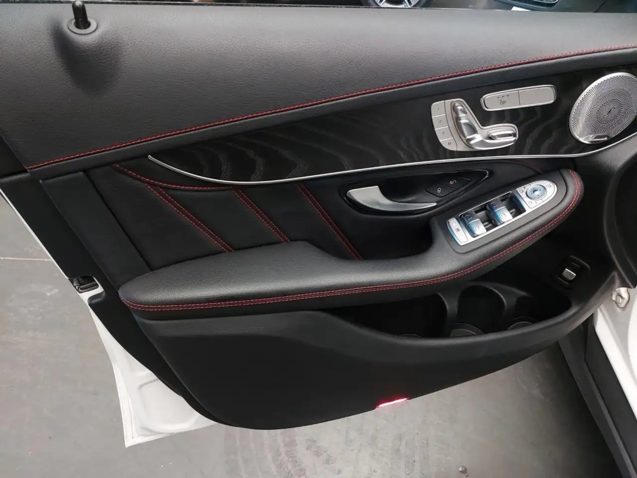 Mercedes-Benz GLC photo Mercedes-Benz GLC