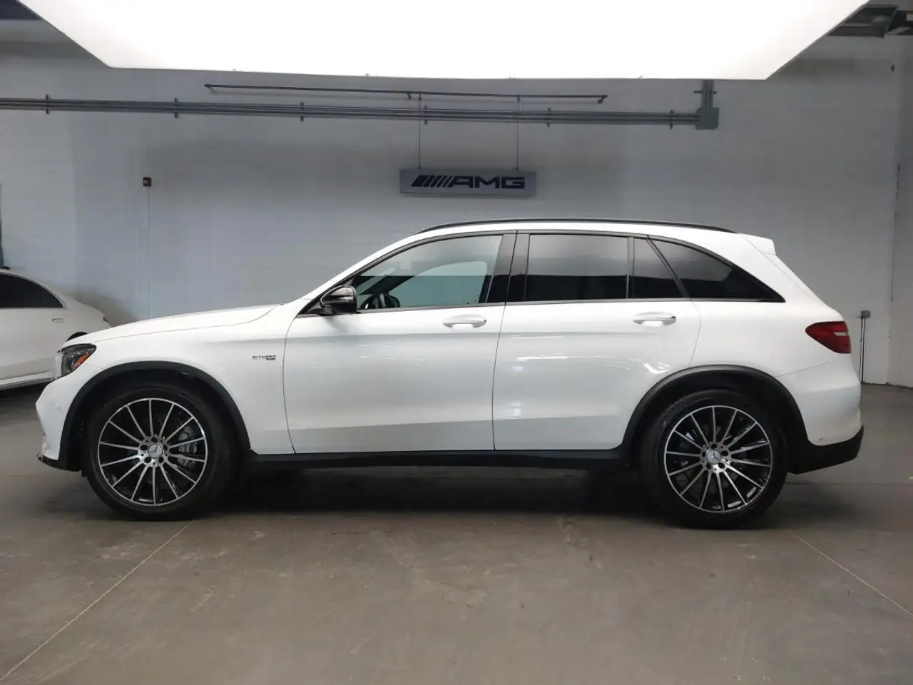 Mercedes-Benz GLC photo Mercedes-Benz GLC