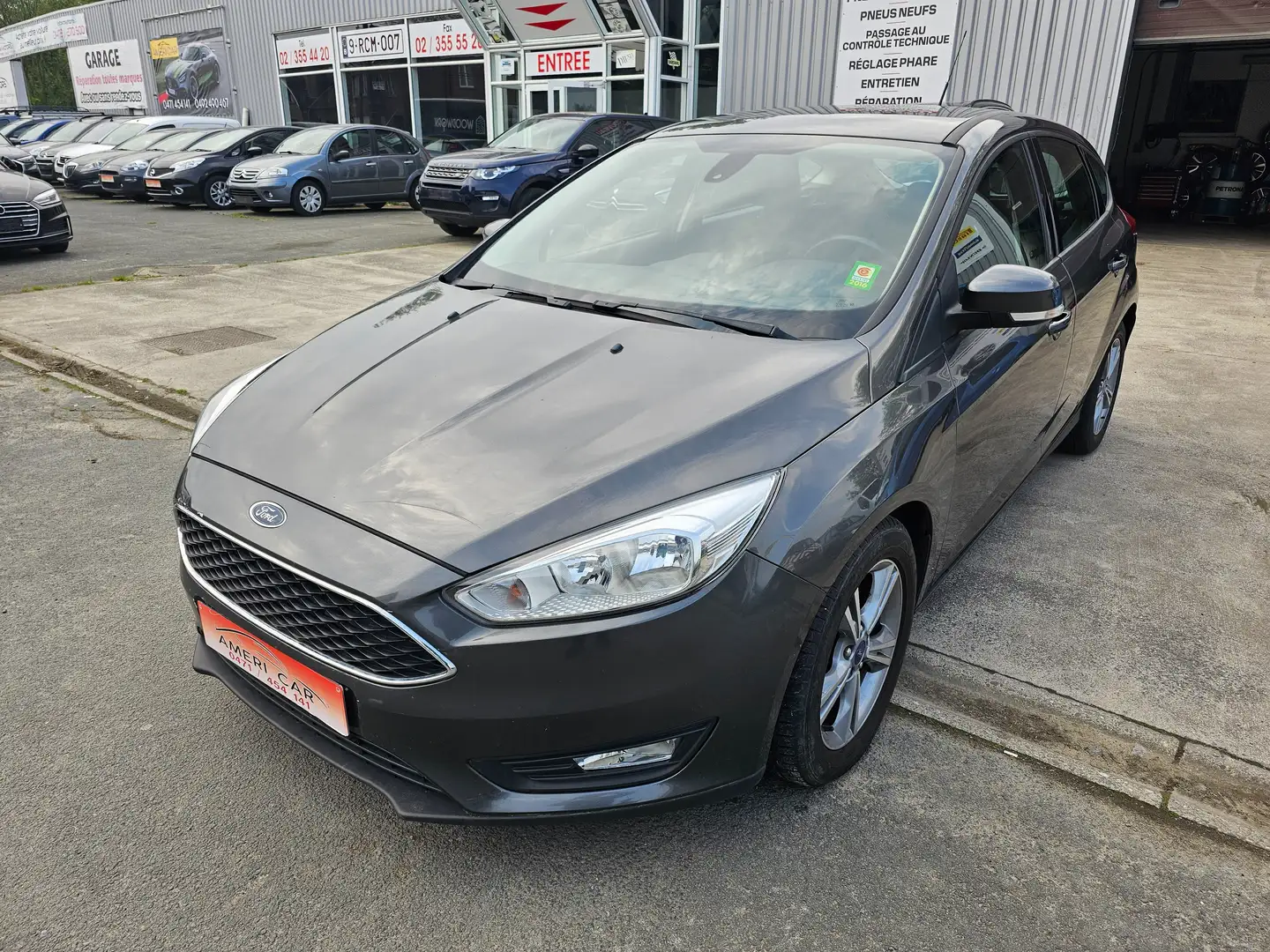 Ford Focus 1.5 TDCi Business Edition+ Gris - 2