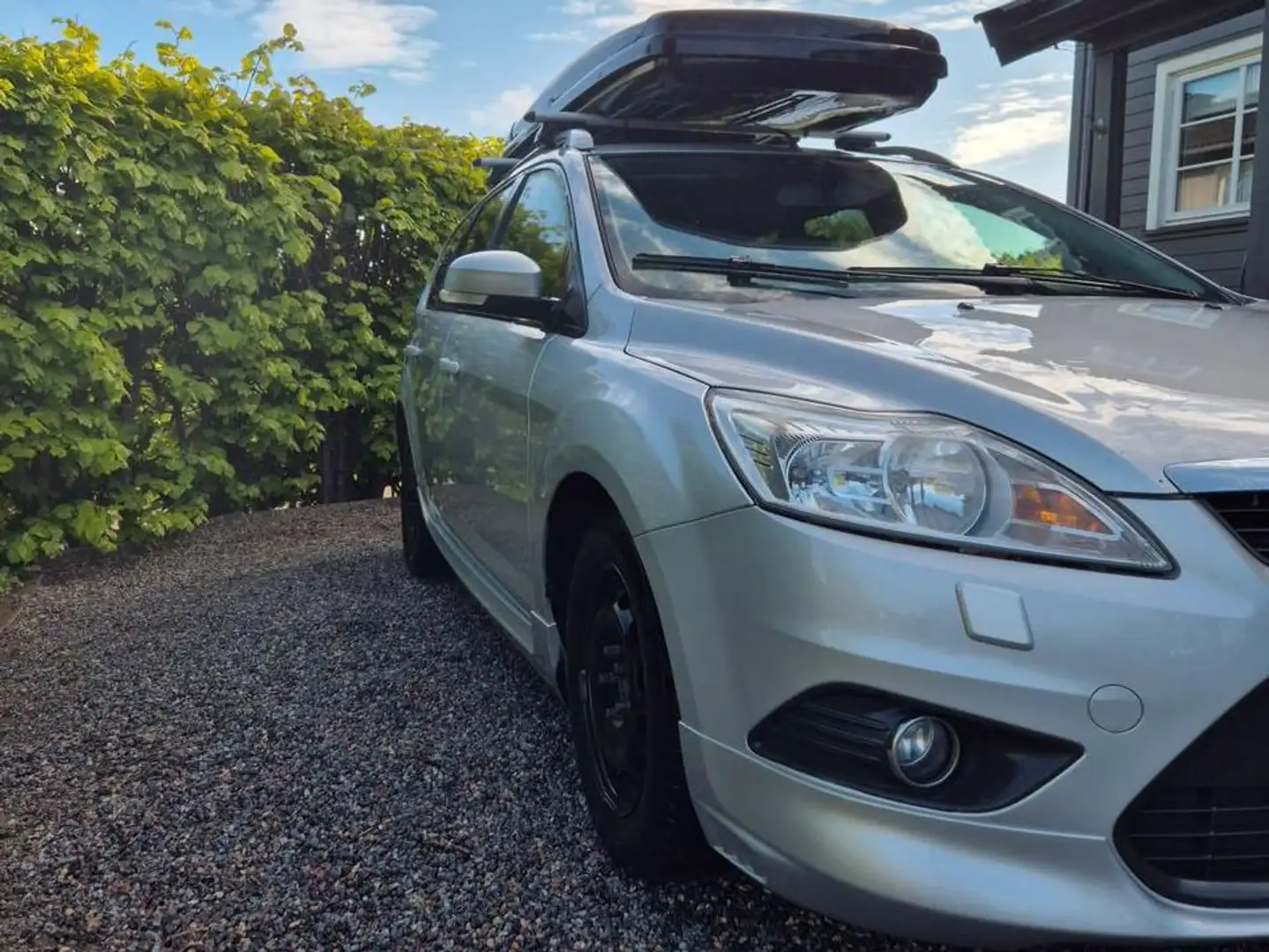 Ford Focus Focus Turnier 1.6 TDCi DPF Ambiente Silber - 2