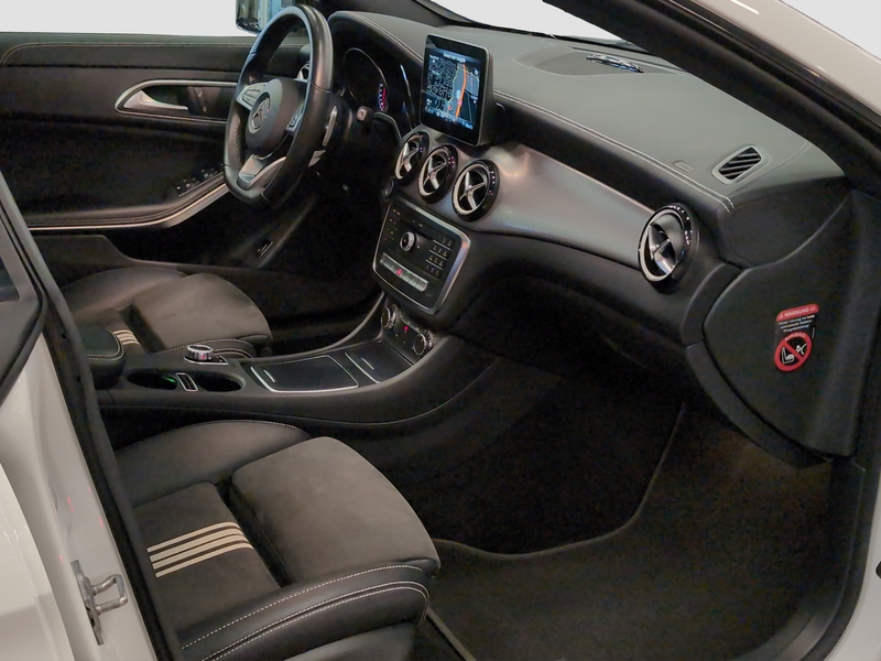 Mercedes-Benz CLA 250 2.0 AMG Sport 4MATIC | Panoramadak | Cruise Contro — photo 10