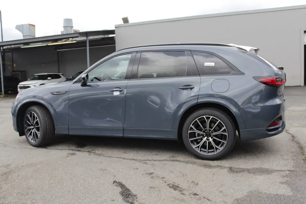 Mazda CX-70 PHEV снимка Mazda CX-70 PHEV