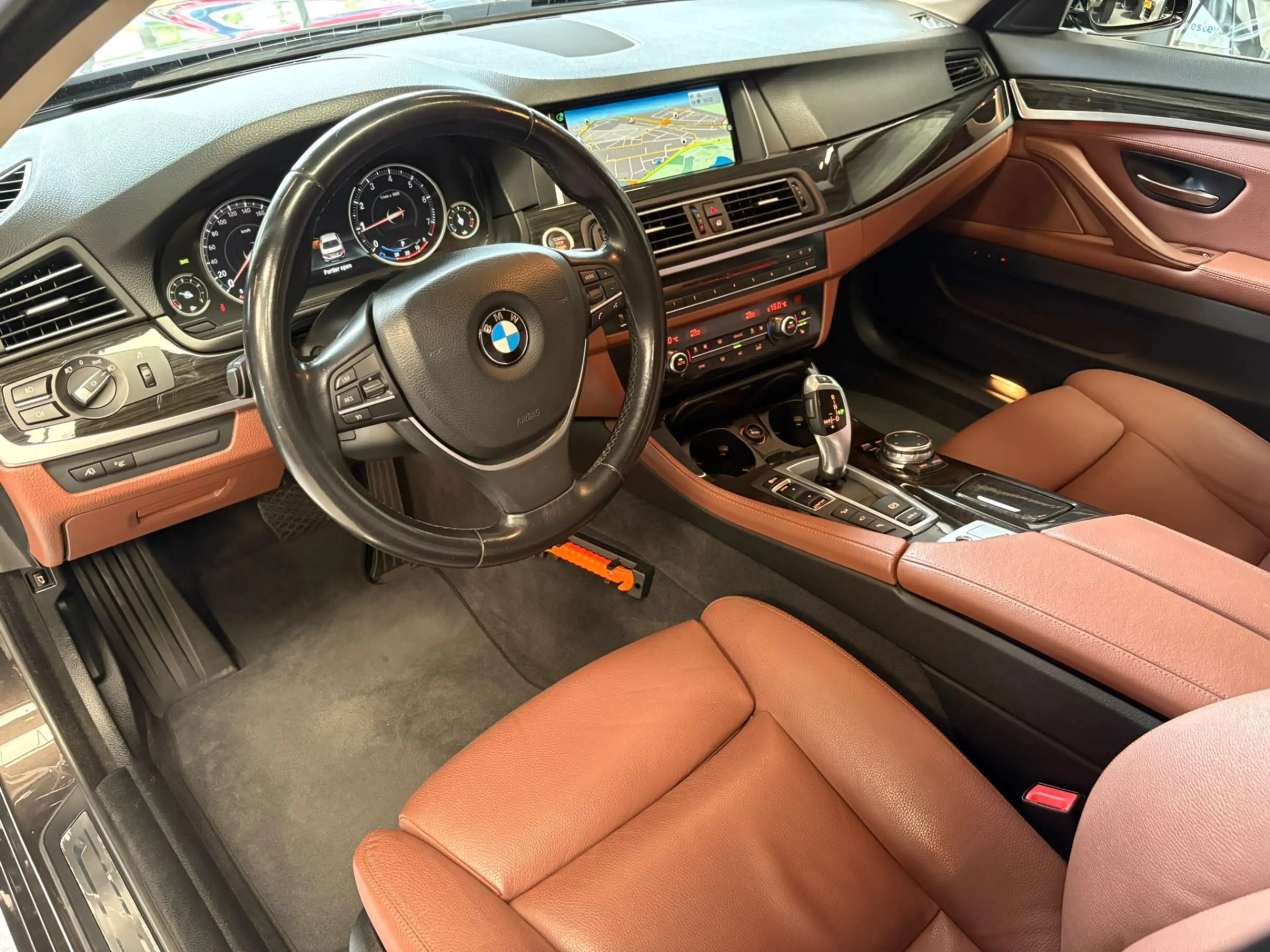BMW 528 5-serie 528xi Luxury Edition Camera, Leer, Elek Tr — photo 3