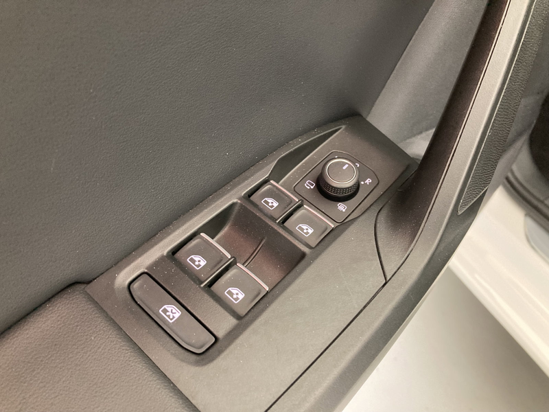 SEAT Leon FR Edition 1.0eTSI 81kW(110cv) DSG7 * My Way Selection * — photo 19