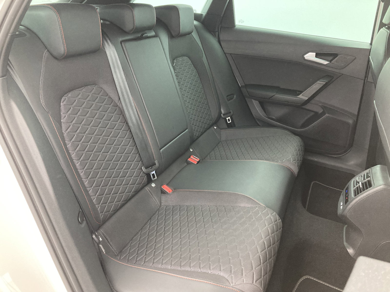 SEAT Leon FR Edition 1.0eTSI 81kW(110cv) DSG7 * My Way Selection * — photo 34