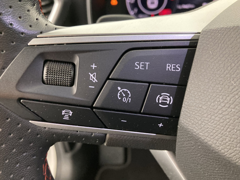 SEAT Leon FR Edition 1.0eTSI 81kW(110cv) DSG7 * My Way Selection * — photo 24
