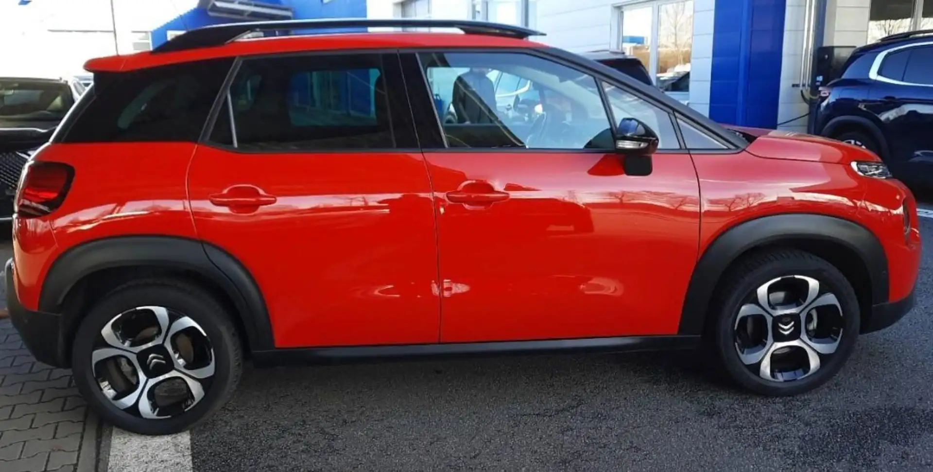 Citroen C3 Aircross C3 Aircross PureTech 82 5-Gang-Manuell Feel Feel Rot - 1