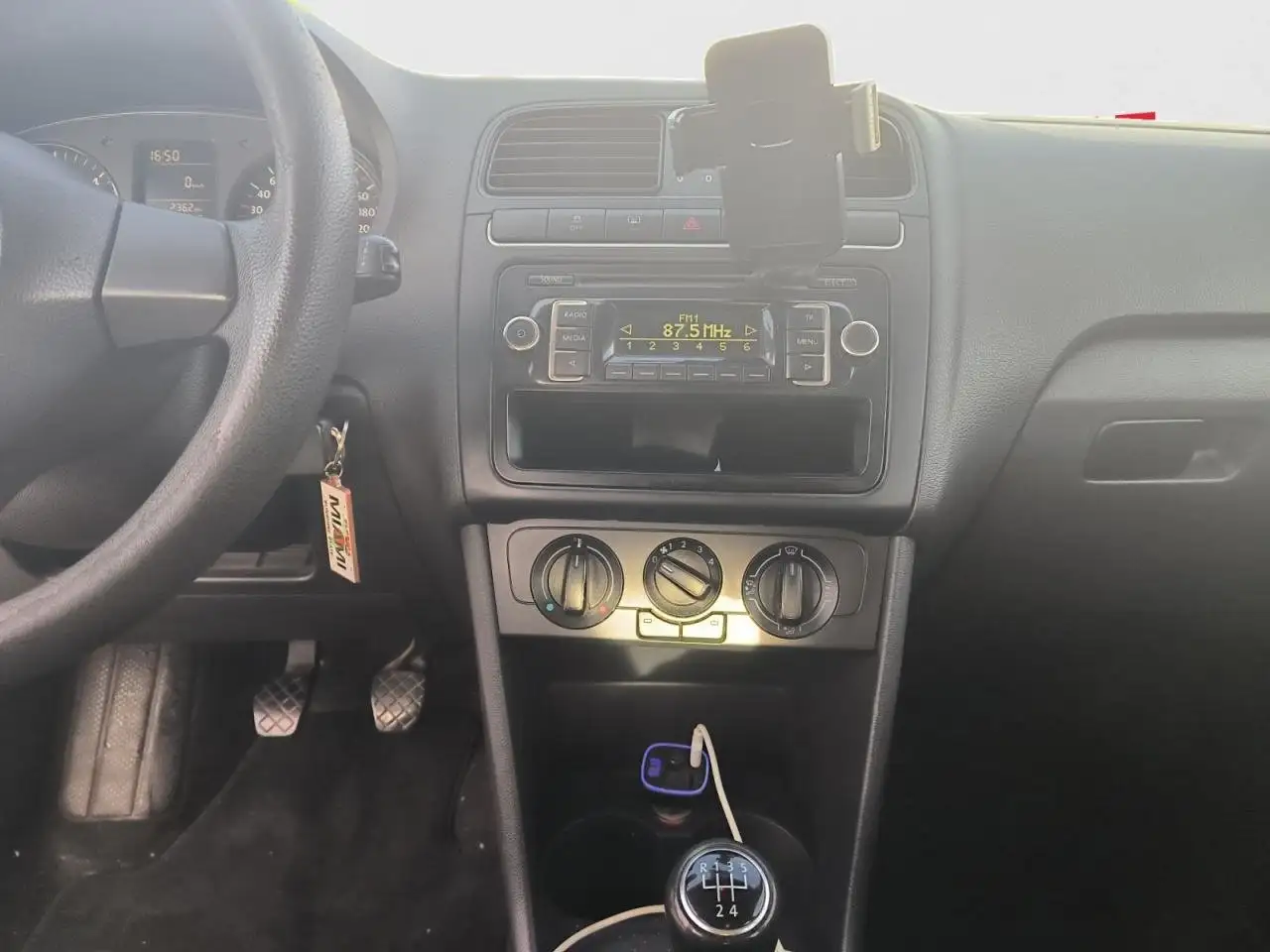 Volkswagen Polo Citadine 5 portes — photo 11