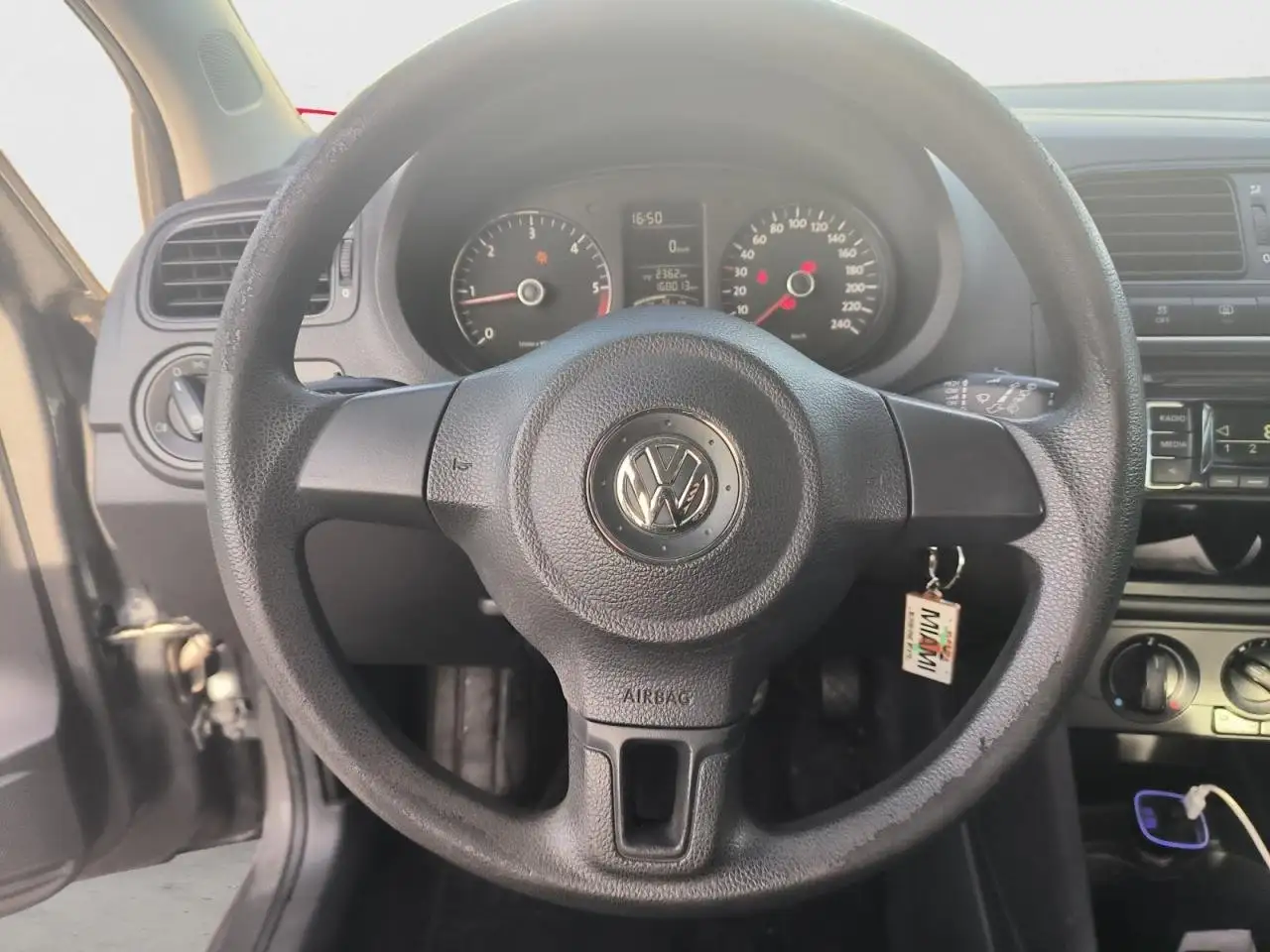 Volkswagen Polo Citadine 5 portes — photo 12