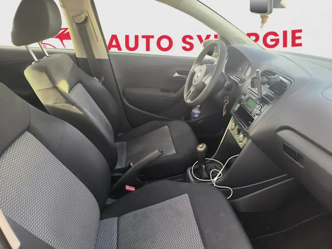Volkswagen Polo Citadine 5 portes — photo 15