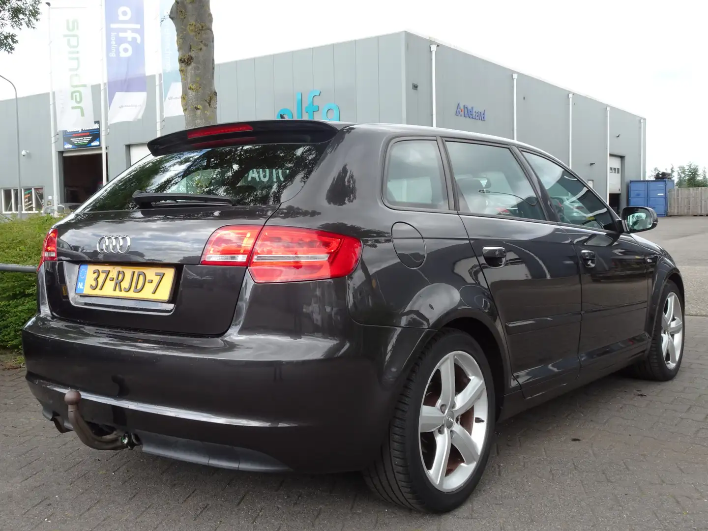 Audi A3 Sportback 1.2 TFSI Ambition Pro Line S Gris - 2