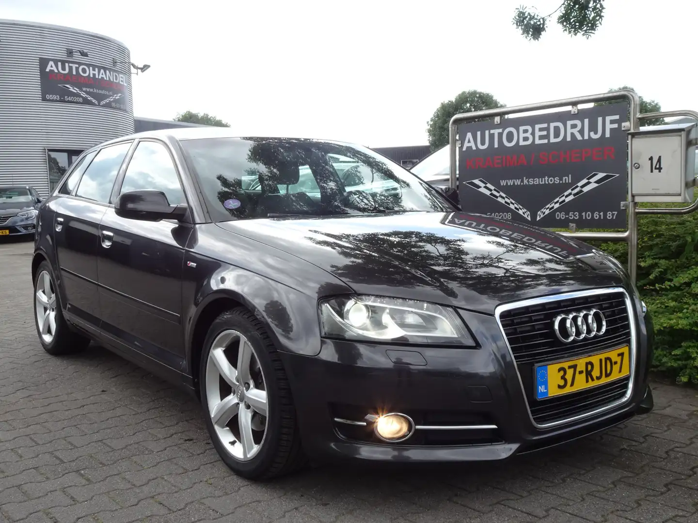 Audi A3 Sportback 1.2 TFSI Ambition Pro Line S Gris - 1