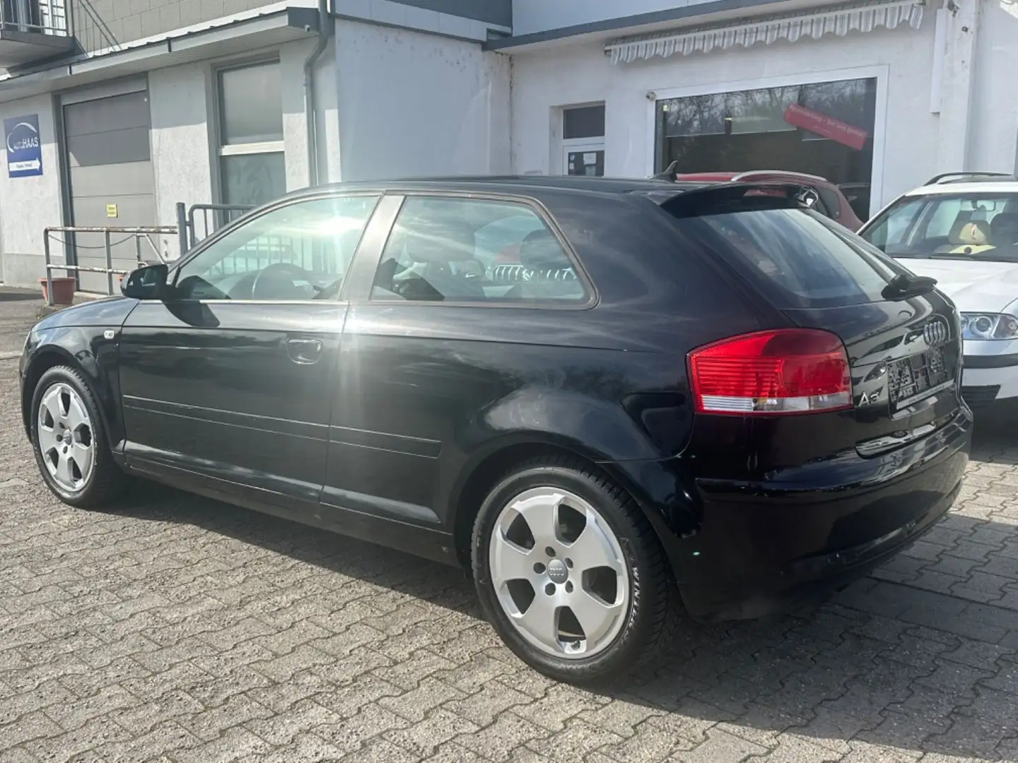 Audi A3 1.9 TDI TüV - 03.2026*Xenon*BOSE*Schiebedach* Schwarz - 2