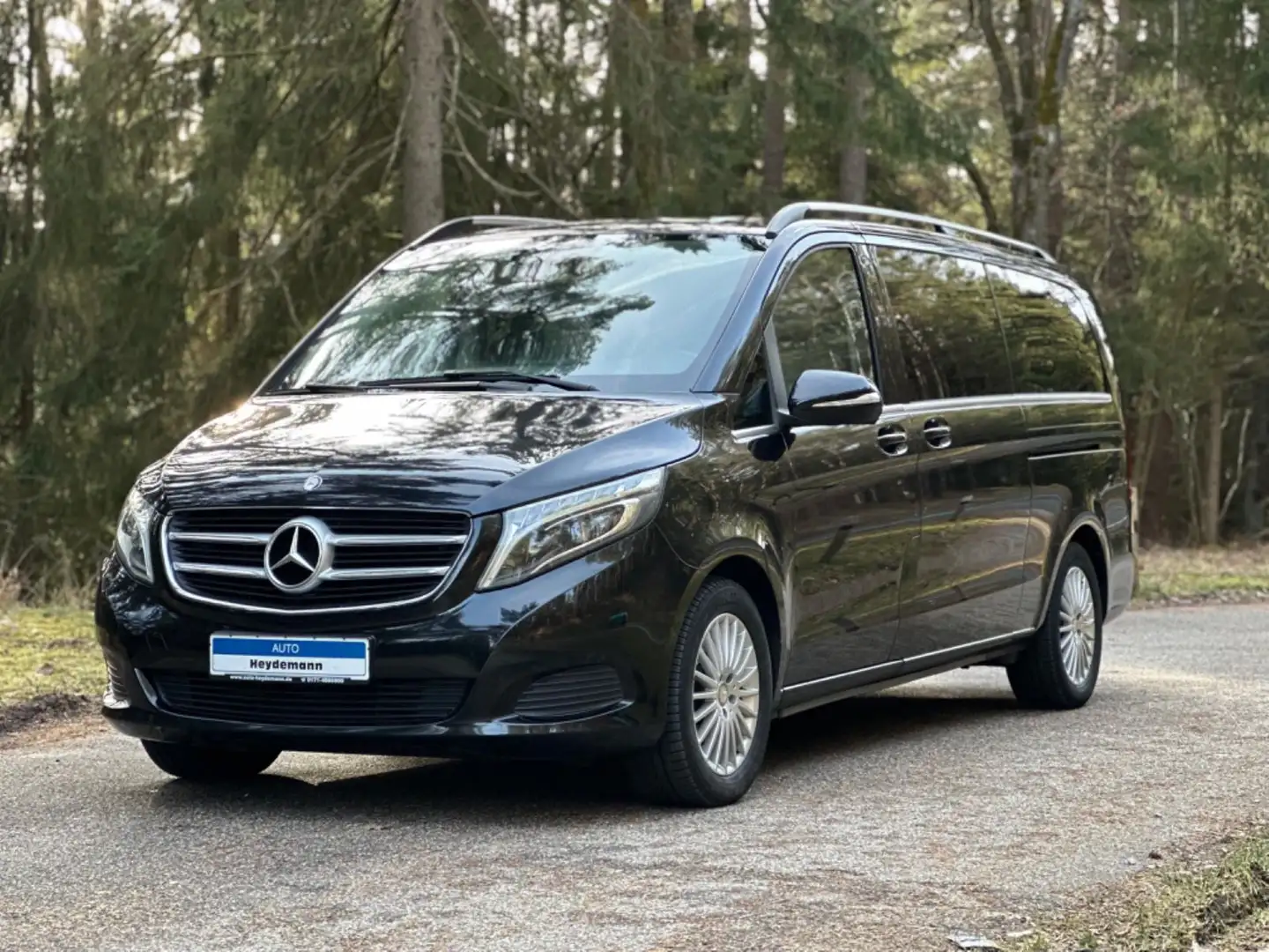 Mercedes-Benz V 220 V -Klasse 220 CDI/d, 250 CDI/BT/d AVANTGAR Black - 1