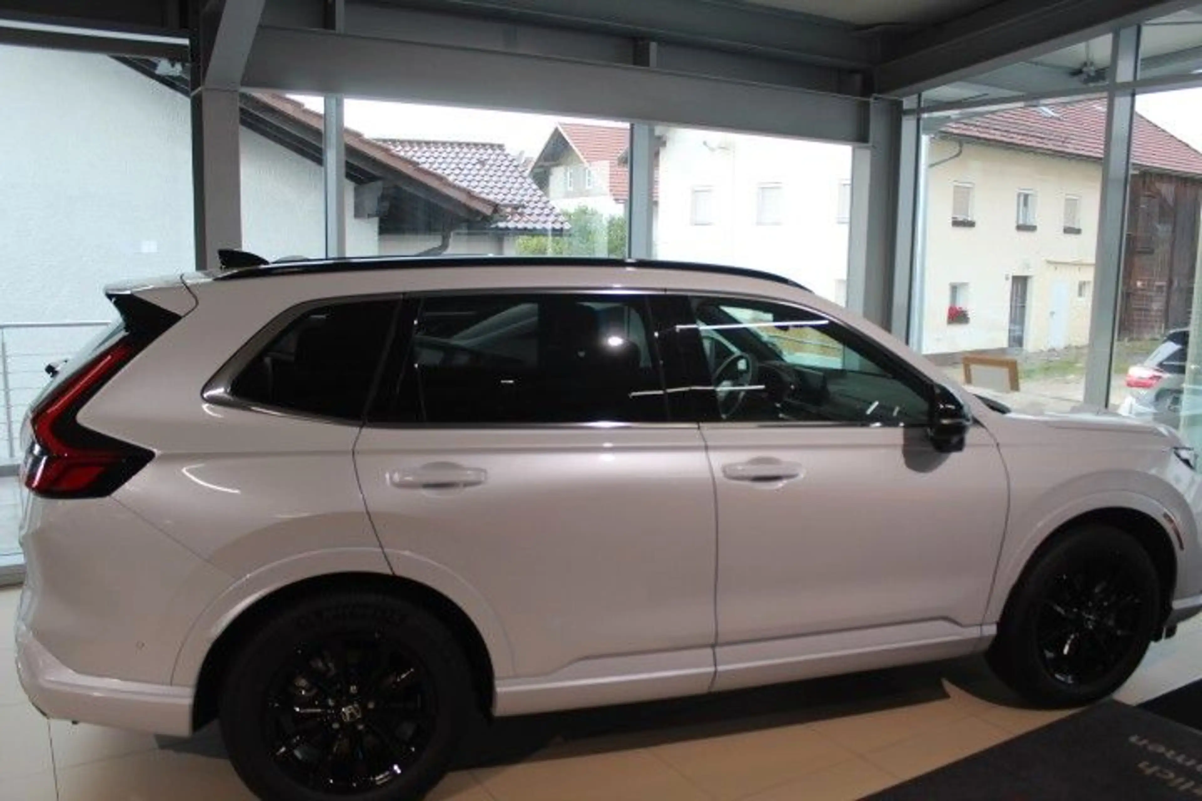 Honda CR-V e:PHEV Advance Tech 2WD AHK Illumination — photo 3