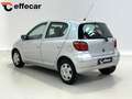 Toyota Yaris 1.3 VVT-i 5 P Silber - thumbnail 4