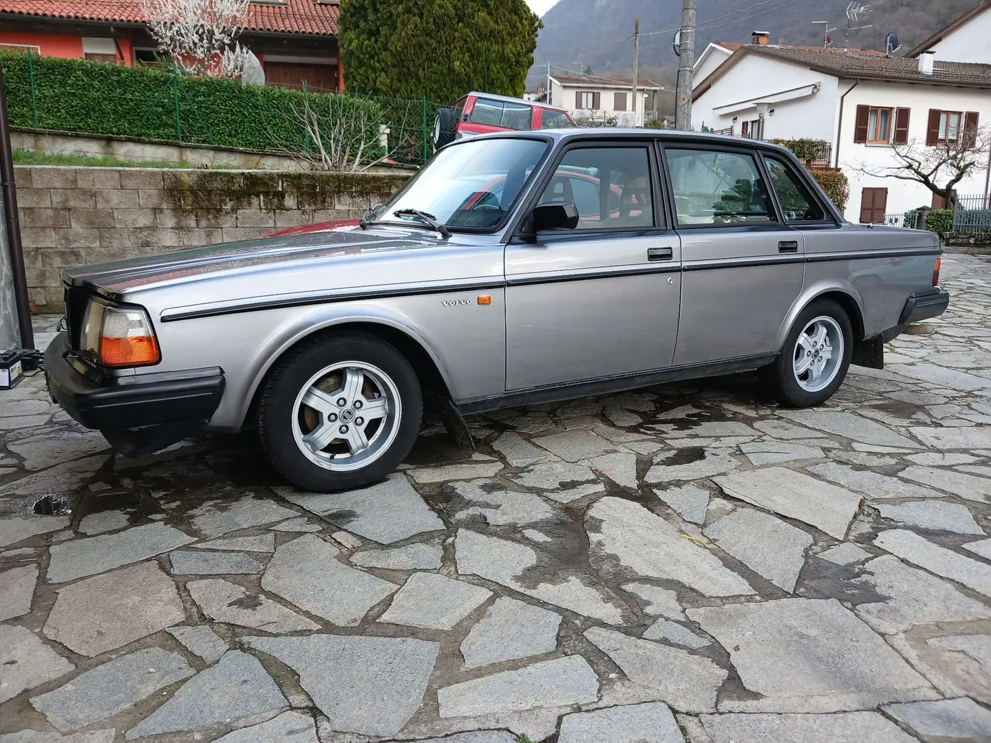 Volvo 244 turbo - 1