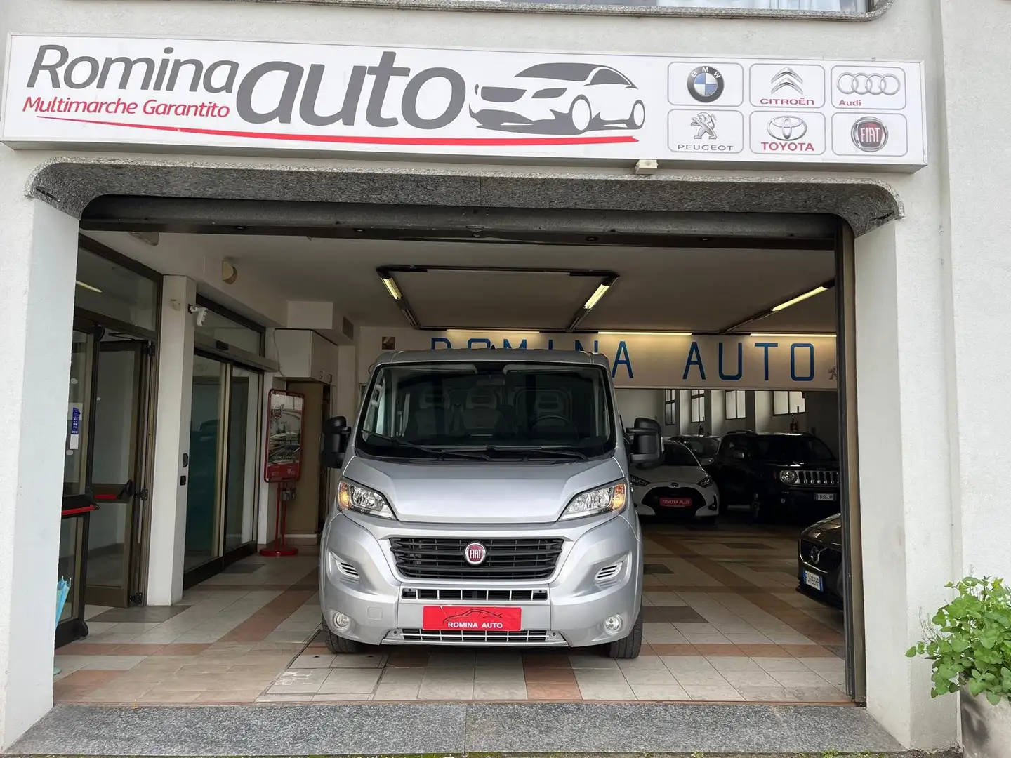 Fiat Ducato 2.3 MJT 150CV PANORAMA 9 POSTI Gris - 2