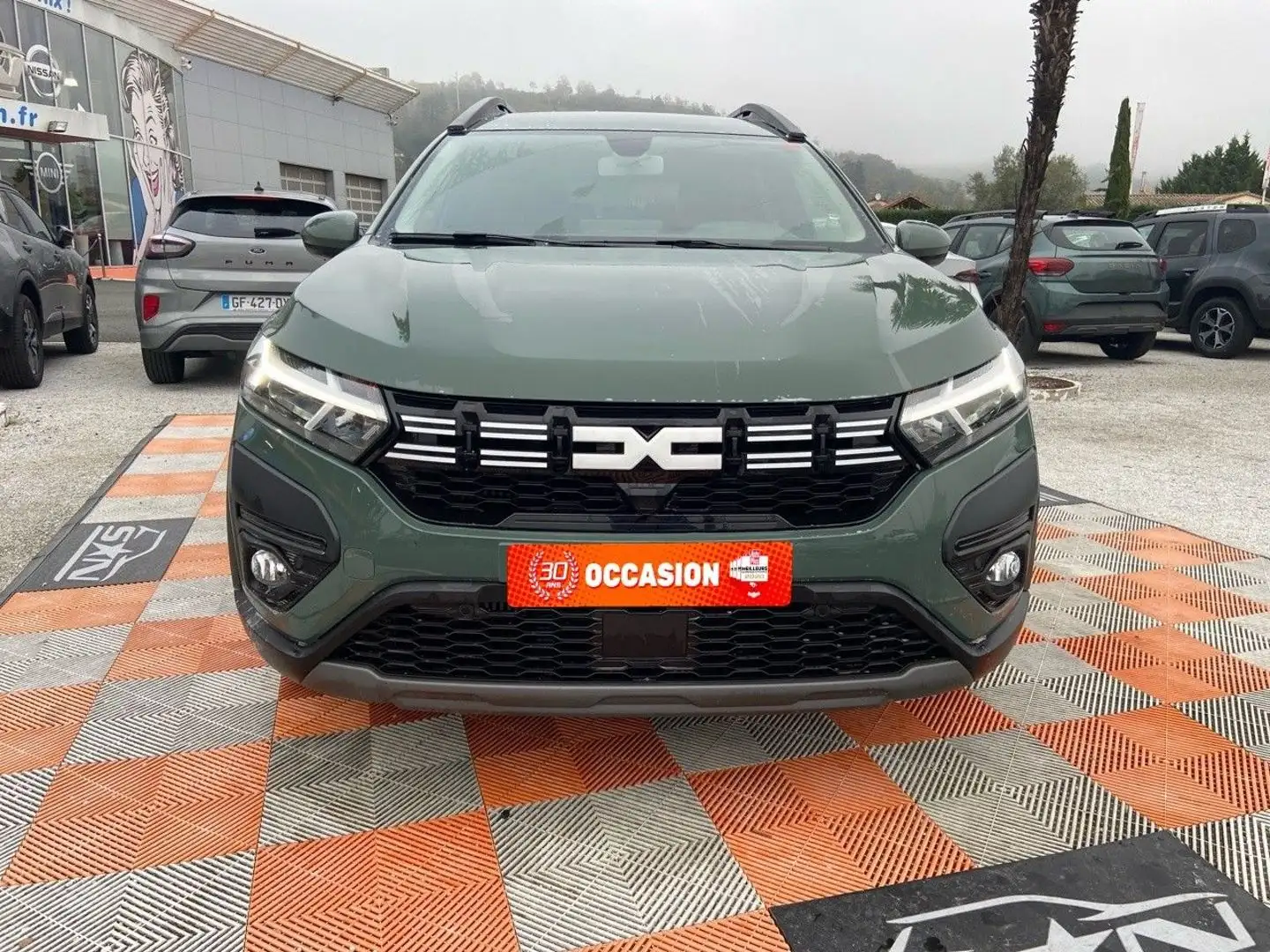 Dacia Jogger 1.0 TCe 110 BV6 EXPRESSION 7PL Vert - 2